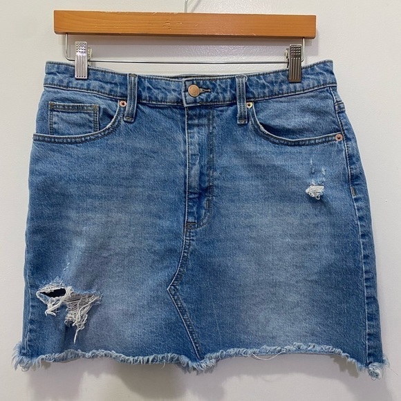 Universal Thread Distressed Hem Mini Denim Skirt Sz 12/31 - Picture 1 of 6